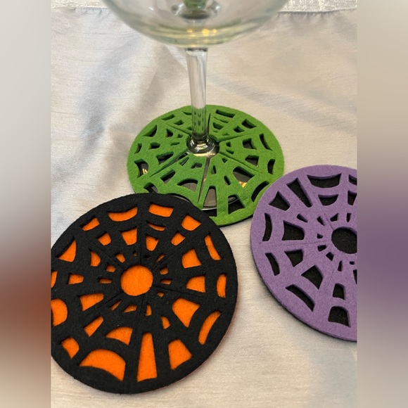 Spiderweb / Halloween wine coasters - set of 3 - Picture 4 of 4